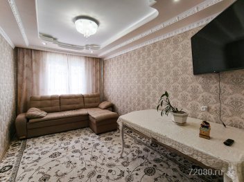 Нягань, 2-комнатная квартира в 10 микрорайоне, 11 дом, 6 этаж, с большой кухней-гостиной, дом расположен